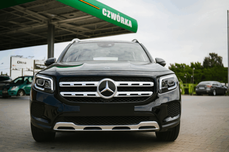 Samochód z wypożyczalni samochodów - Wypożycz Bus w Rzeszowie